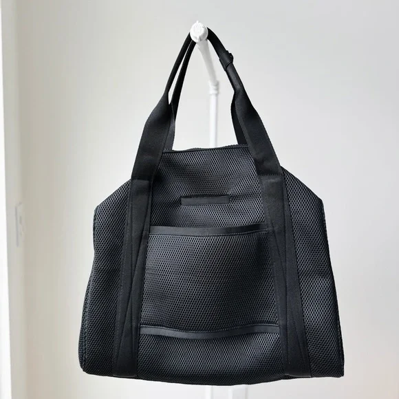 Dagne Dover Landon Carryall Extra Large Duffel Bag in Onyx Air Mesh - Picture 3 of 16